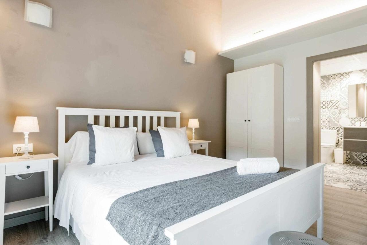 Revitalized Apartment In Historical Building Girona Exterior photo